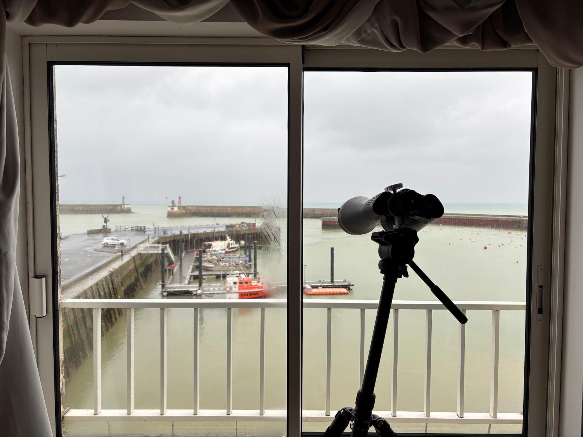 Cote Cottage Apt 3 Chambres Bien Equipee Vue Imprenable Sur Port Et Mer Etreham Exterior foto